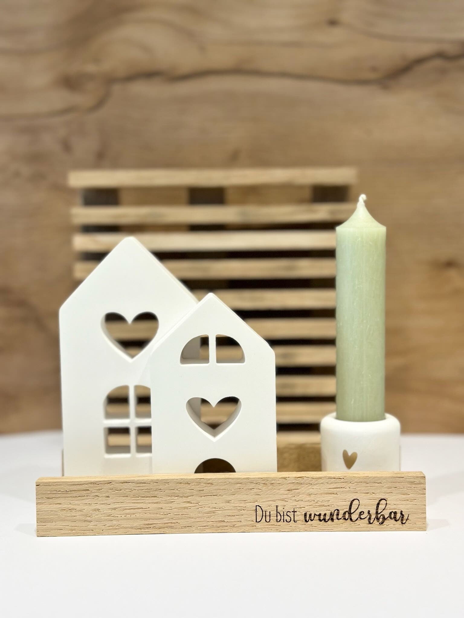 Valentinstag im Kerzenschein: Geschenkset mit Häuser Kerzenhalter und Kerze. Keraflott, Mitbringsel, Kleinigkeit
